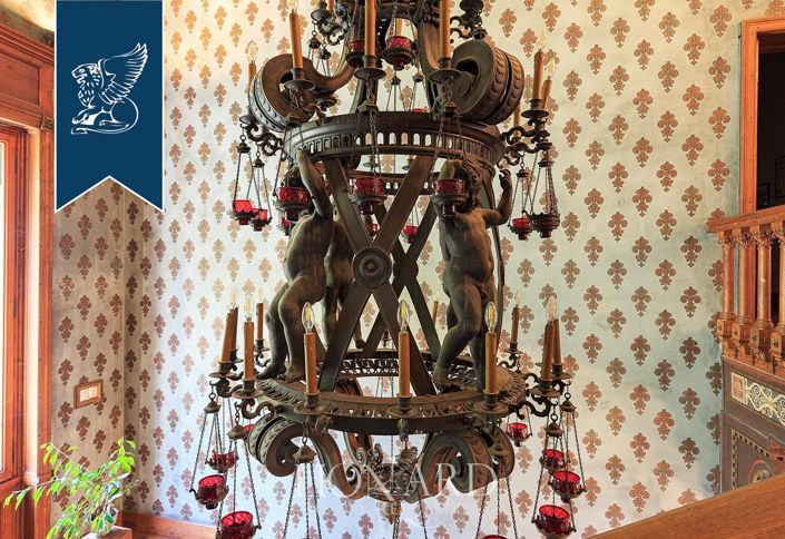 Image No.46-20 Bed Villa for sale