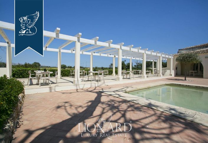 Image No.11-102 Bed Hotel for sale