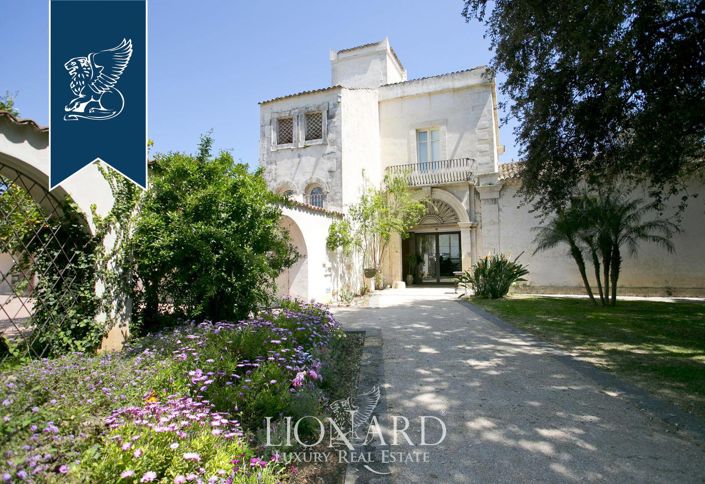 Image No.16-102 Bed Hotel for sale