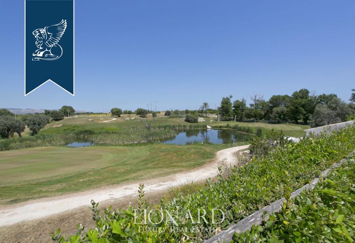 Image No.22-102 Bed Hotel for sale