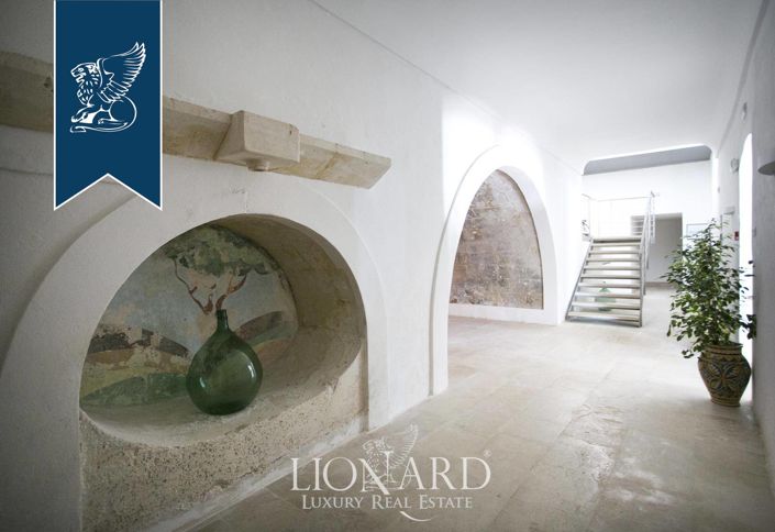 Image No.28-102 Bed Hotel for sale