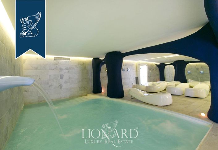 Image No.31-102 Bed Hotel for sale