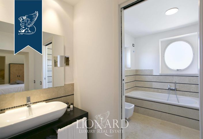 Image No.42-102 Bed Hotel for sale