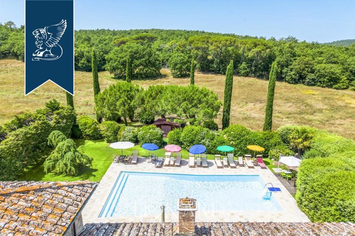 Image No.3-10 Bed Farmhouse for sale