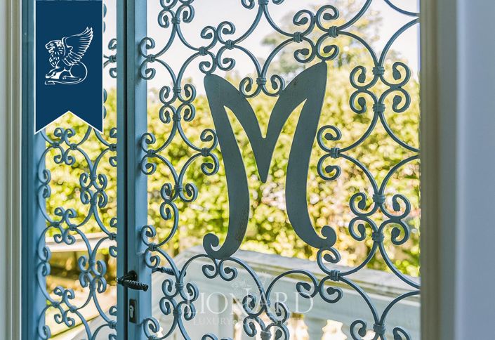 Image No.36-5 Bed Villa for sale