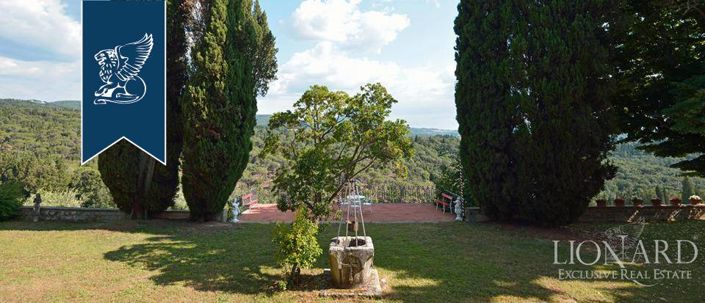 Image No.18-50 Bed Farmhouse for sale