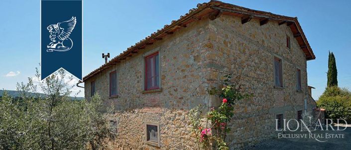 Image No.60-50 Bed Farmhouse for sale