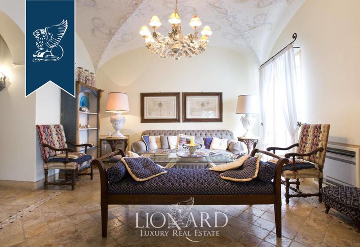 Image No.1-5 Bed Apartment for sale
