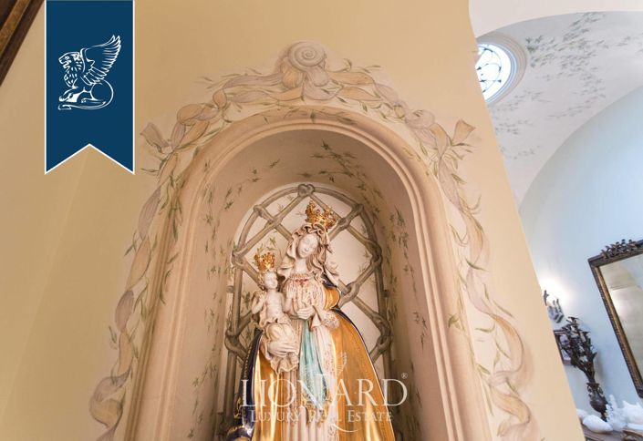 Image No.10-5 Bed Apartment for sale