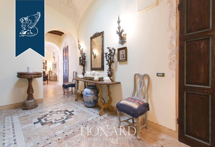 Image No.12-5 Bed Apartment for sale