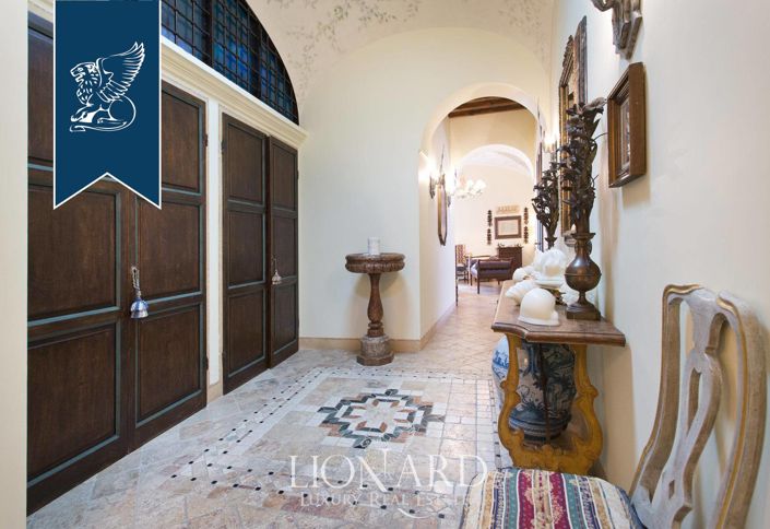 Image No.13-5 Bed Apartment for sale