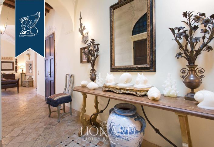 Image No.14-5 Bed Apartment for sale