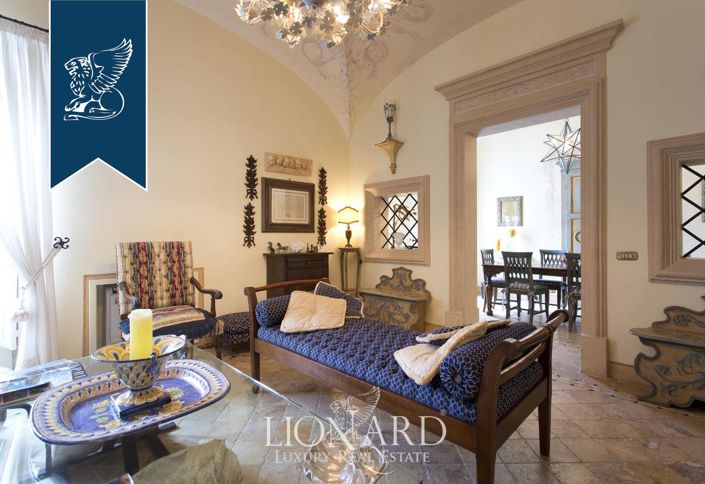 Image No.20-5 Bed Apartment for sale