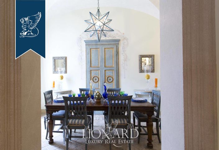 Image No.21-5 Bed Apartment for sale