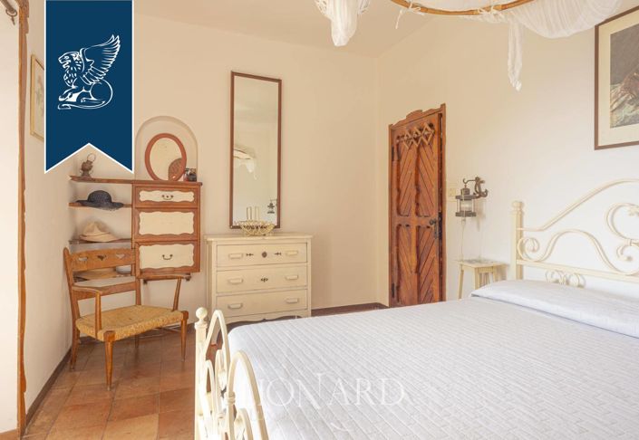 Image No.17-5 Bed Villa for sale