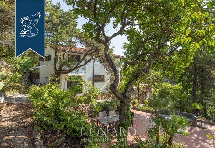 Image No.3-5 Bed Villa for sale