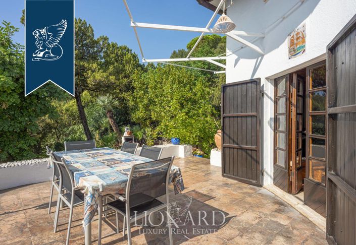 Image No.6-5 Bed Villa for sale