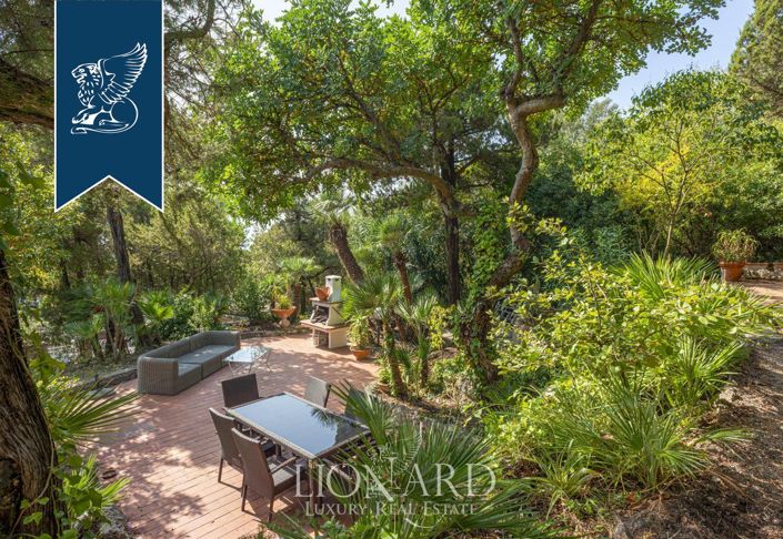 Image No.7-5 Bed Villa for sale