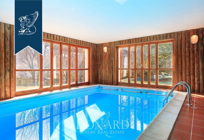 Image No.23-8 Bed Villa for sale