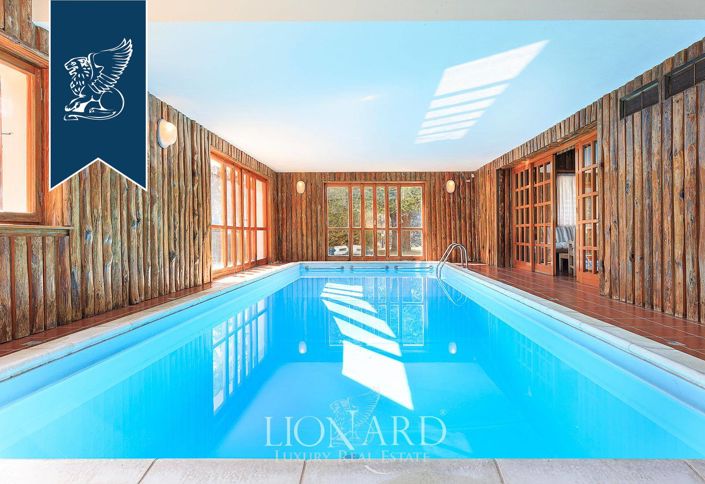 Image No.25-8 Bed Villa for sale