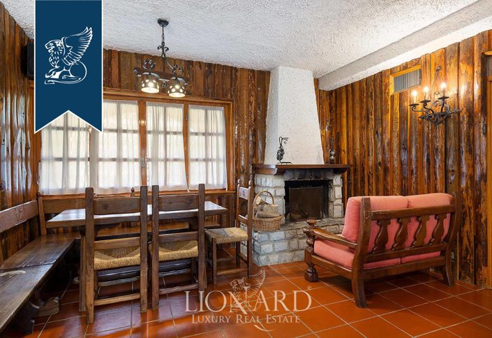 Image No.32-8 Bed Villa for sale