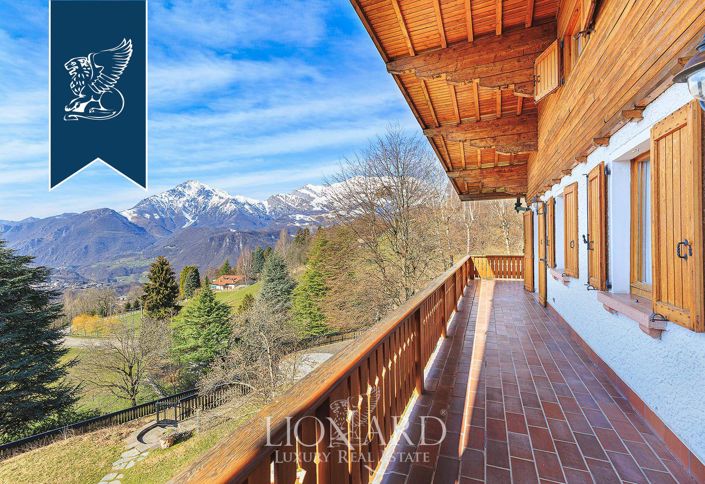 Image No.35-8 Bed Villa for sale