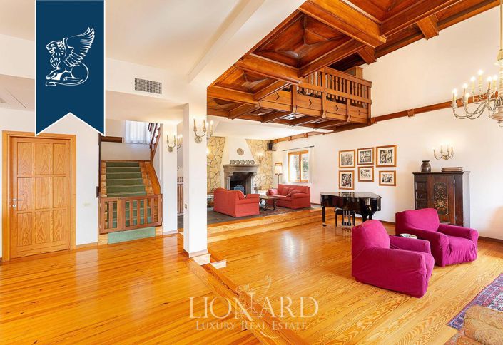 Image No.36-8 Bed Villa for sale