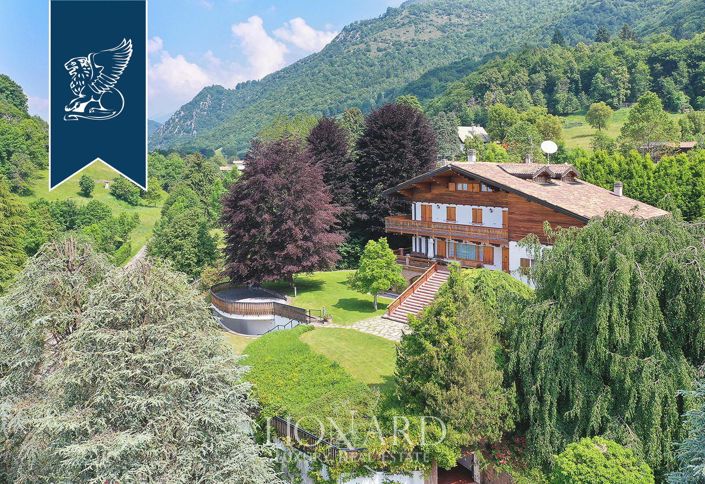 Image No.6-8 Bed Villa for sale