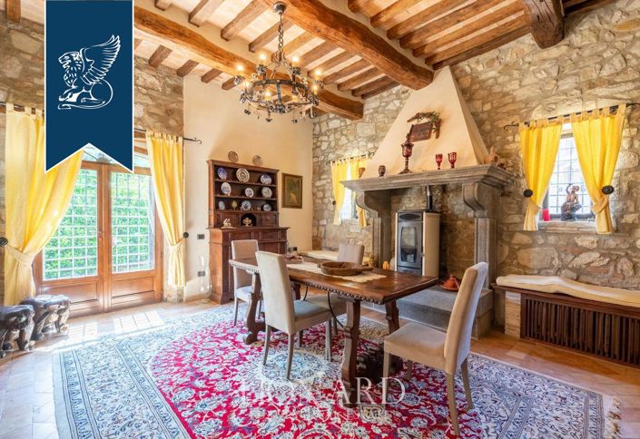 Image No.16-13 Bed Villa for sale