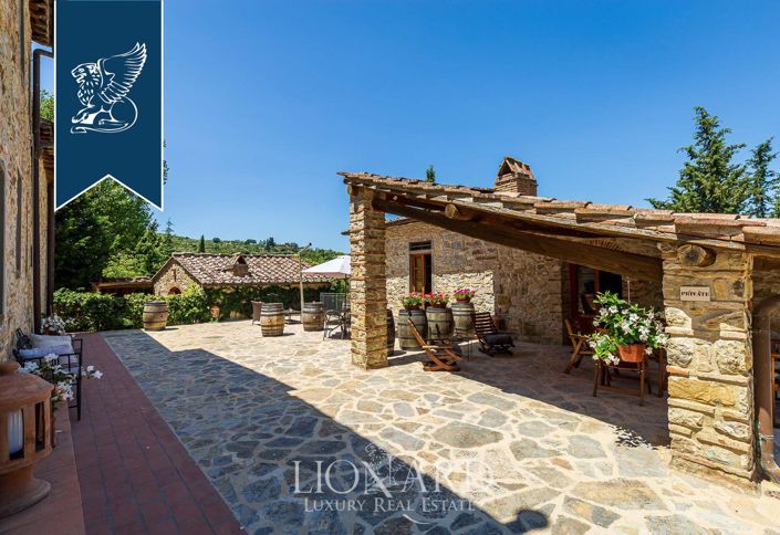 Image No.19-14 Bed Country House for sale