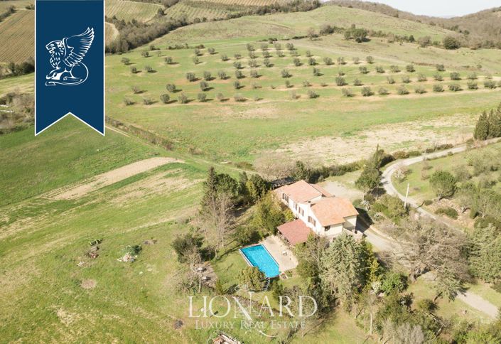 Image No.30-6 Bed Farmhouse for sale