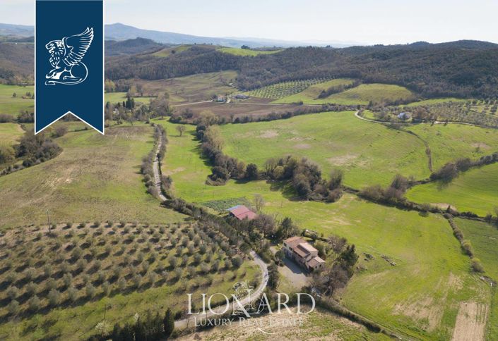 Image No.31-6 Bed Farmhouse for sale