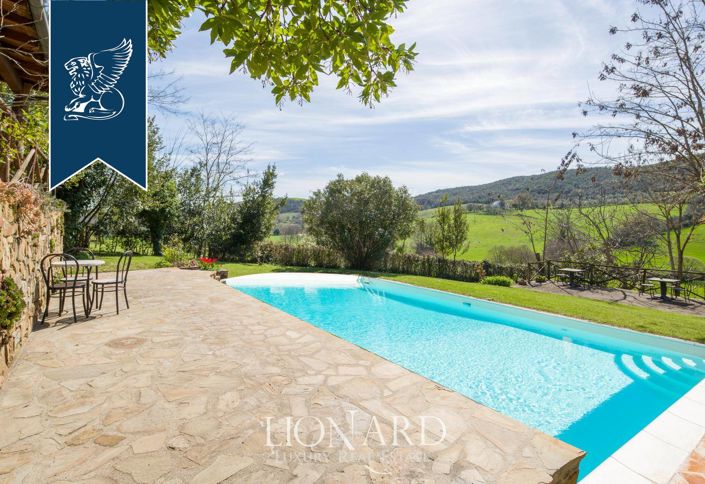 Image No.9-6 Bed Farmhouse for sale