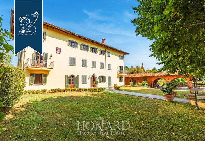 Image No.8-20 Bed Farmhouse for sale