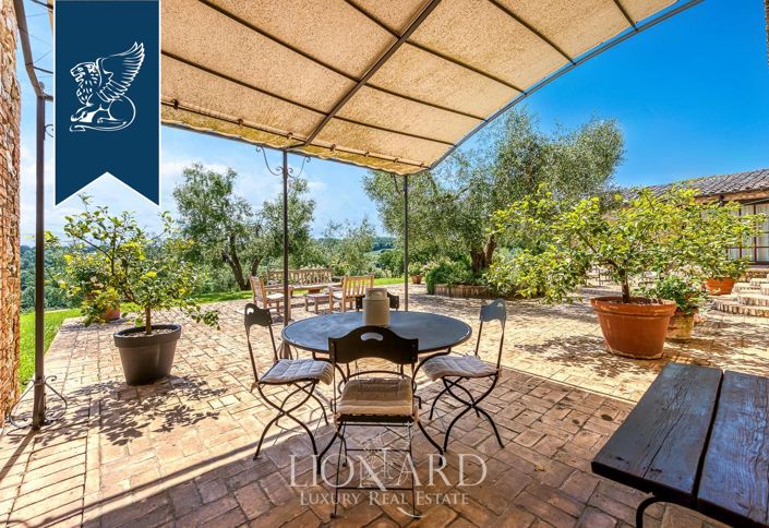 Image No.11-8 Bed Country House for sale