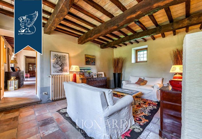 Image No.17-8 Bed Country House for sale