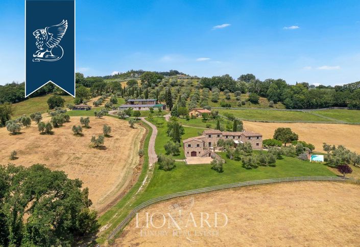 Image No.4-8 Bed Country House for sale