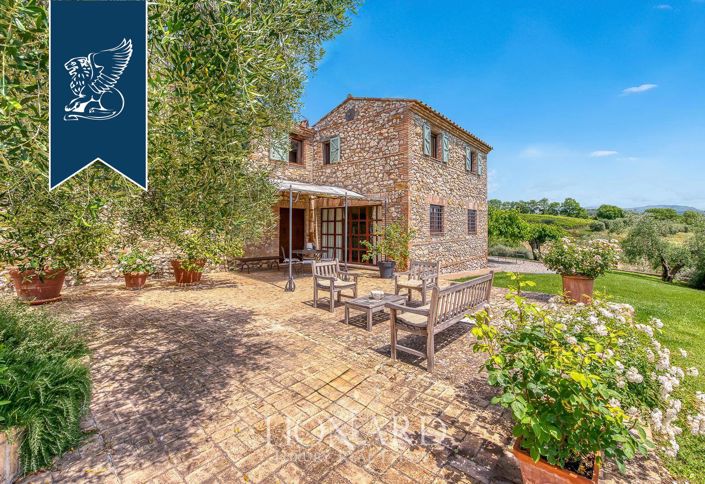 Image No.7-8 Bed Country House for sale