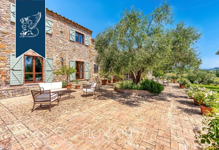 Image No.9-8 Bed Country House for sale