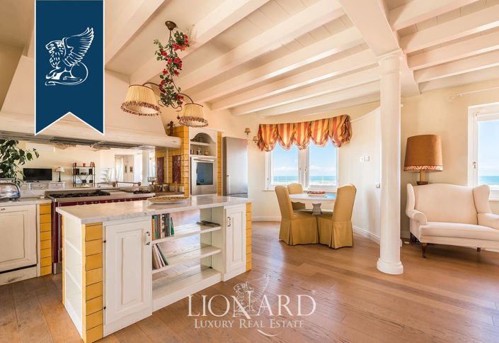 Image No.21-3 Bed Apartment for sale