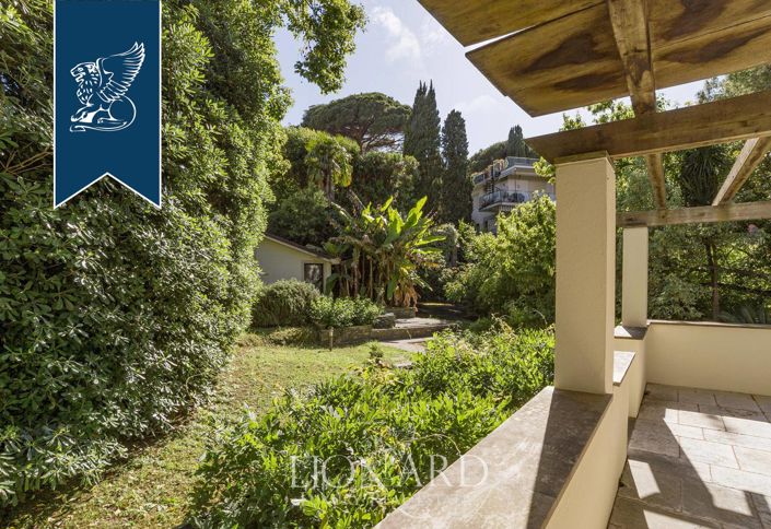 Image No.43-8 Bed Villa for sale