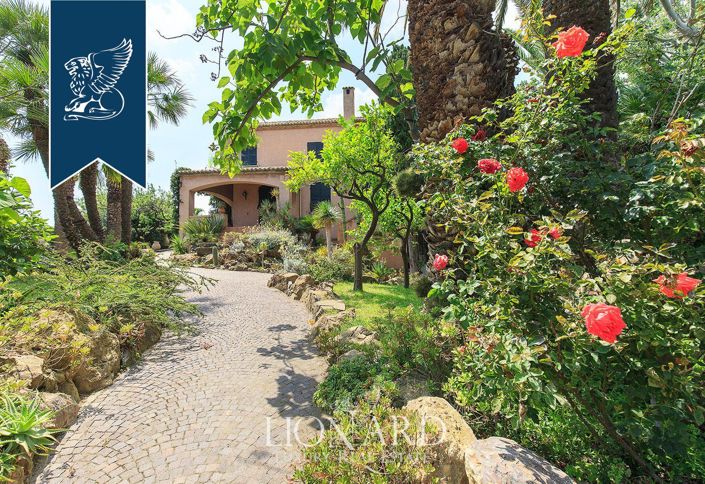 Image No.19-6 Bed Villa for sale