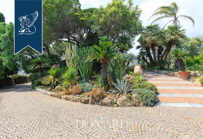 Image No.6-6 Bed Villa for sale