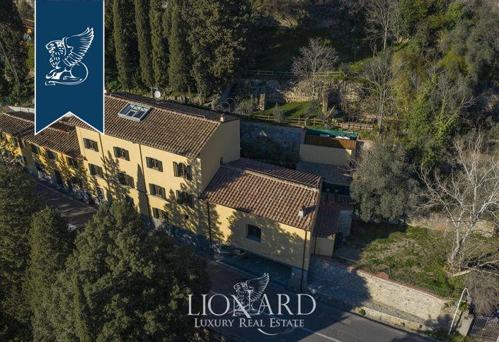 Image No.11-8 Bed Villa for sale