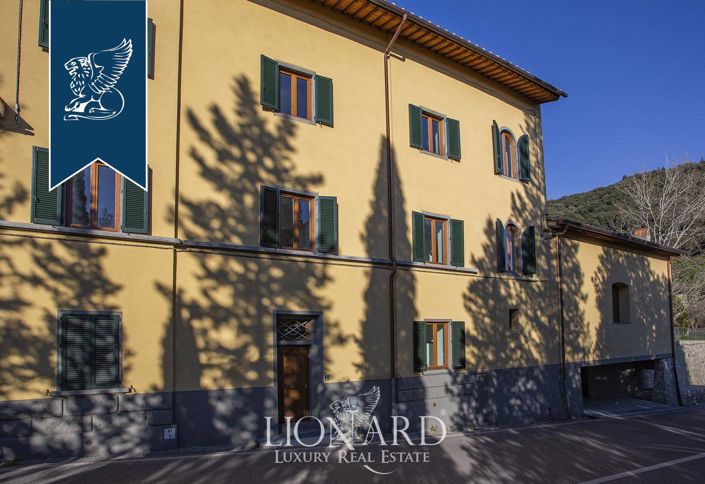 Image No.16-8 Bed Villa for sale