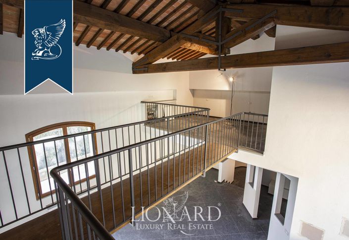 Image No.25-8 Bed Villa for sale