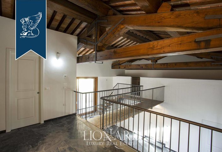 Image No.26-8 Bed Villa for sale