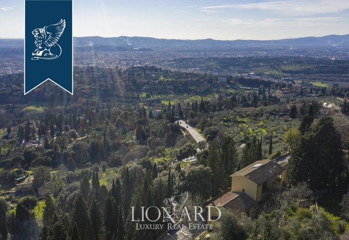 Image No.6-8 Bed Villa for sale