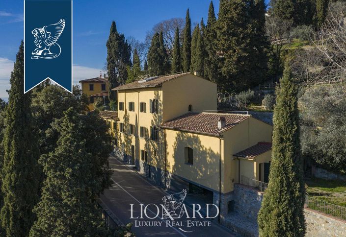 Image No.8-8 Bed Villa for sale