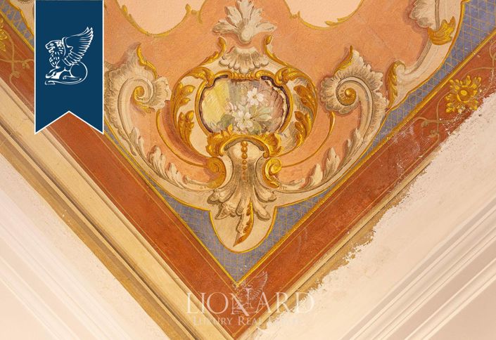 Image No.43-5 Bed Villa for sale